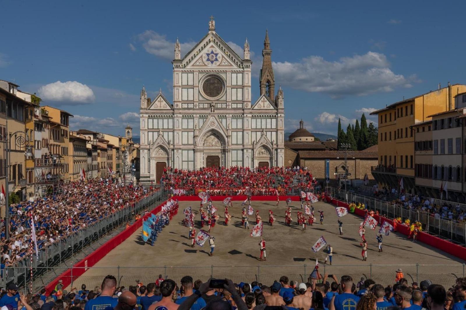 Bizze Santa Croce Apartment *